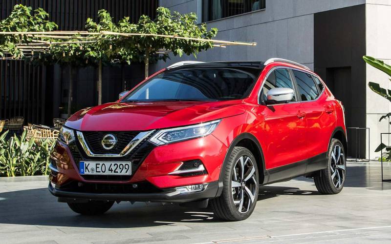 Comparison - Nissan Qashqai Tekna 2019 - vs - BMW X1 xDrive28i 2020 ...